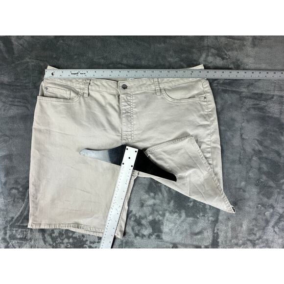 Lee Riders Women's Midrise Bermuda Shorts Size 20 Khaki Cotton Spandex Stretch - Picture 7 of 10